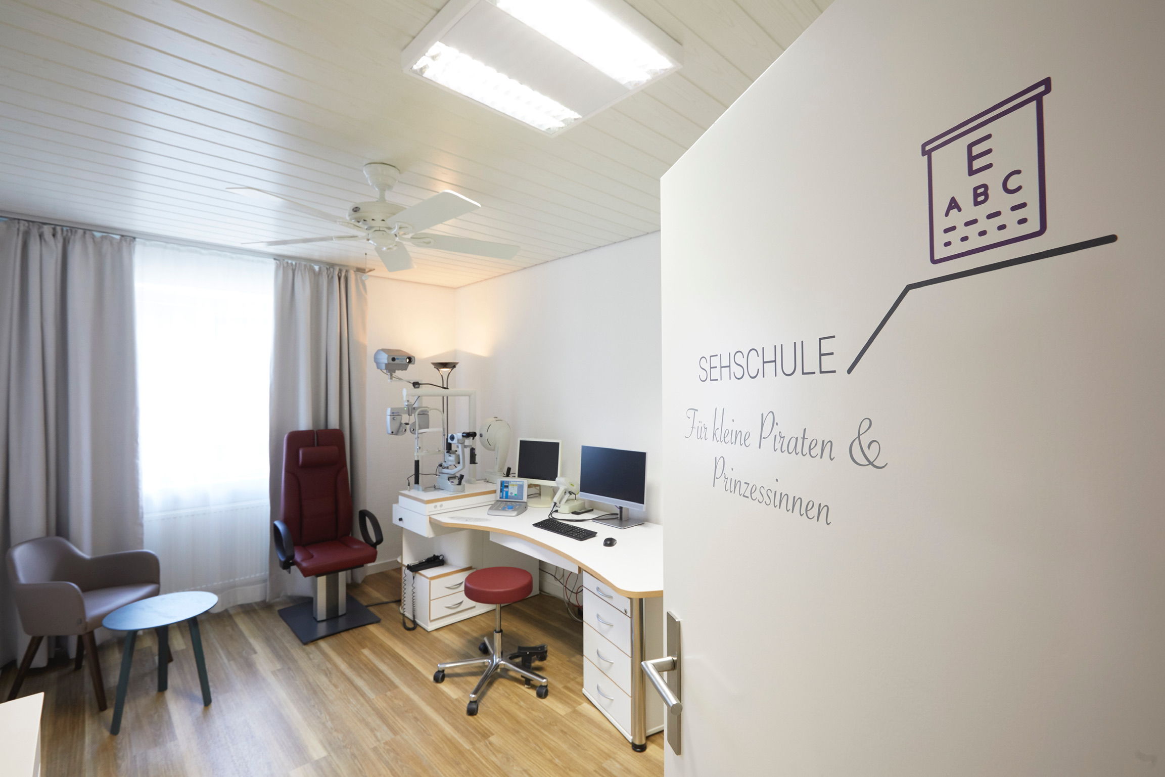 Behandlung_Augenarzt_Sulla